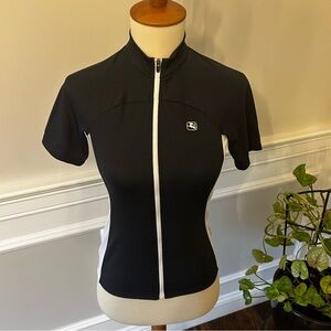 Women's Black and White Zip-Up Jersey